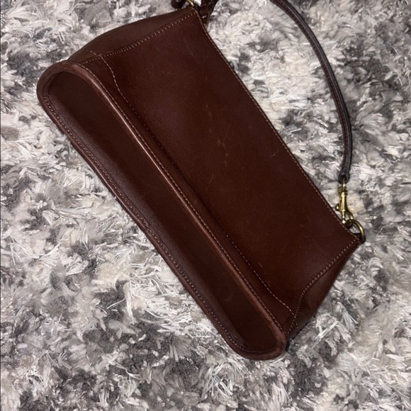 Vintage Coach -9311 RARE  9.5 x5 Elegant Brown Leather Handbag - Picture 4 of 6